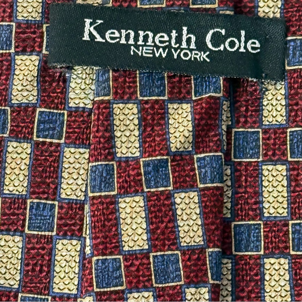 Kenneth Cole Men's 100% Silk Necktie with Red, Blue and Tan Geometric Pattern - Picture 2 of 5